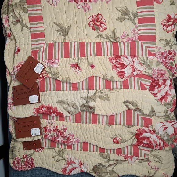 Set 4 Placemats Tablemat Quilted Cotton Pink Yellow Floral Reversible 15" Square - Picture 1 of 5